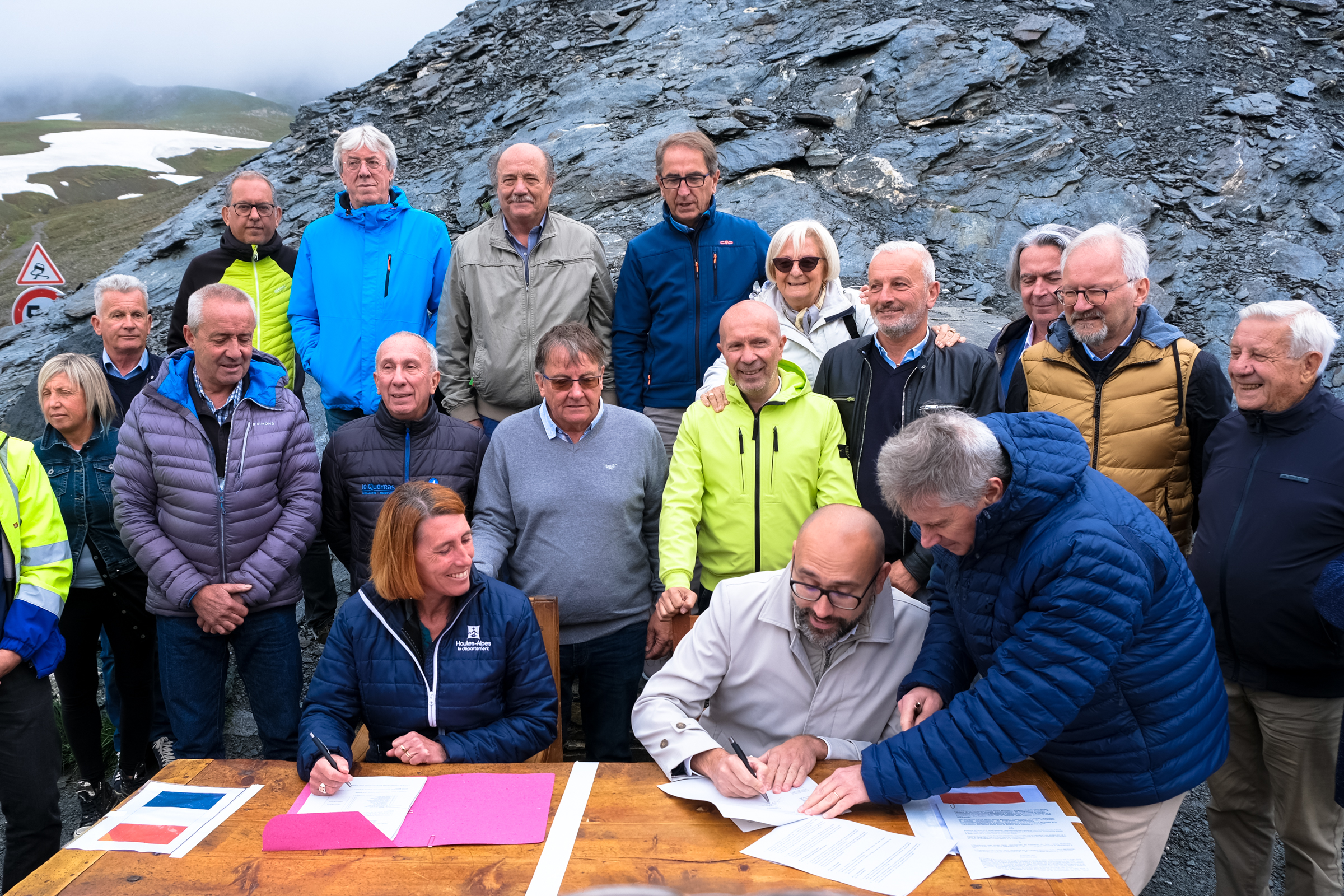 firma del protocollo di gestione della strada del Colle dell'Agnello