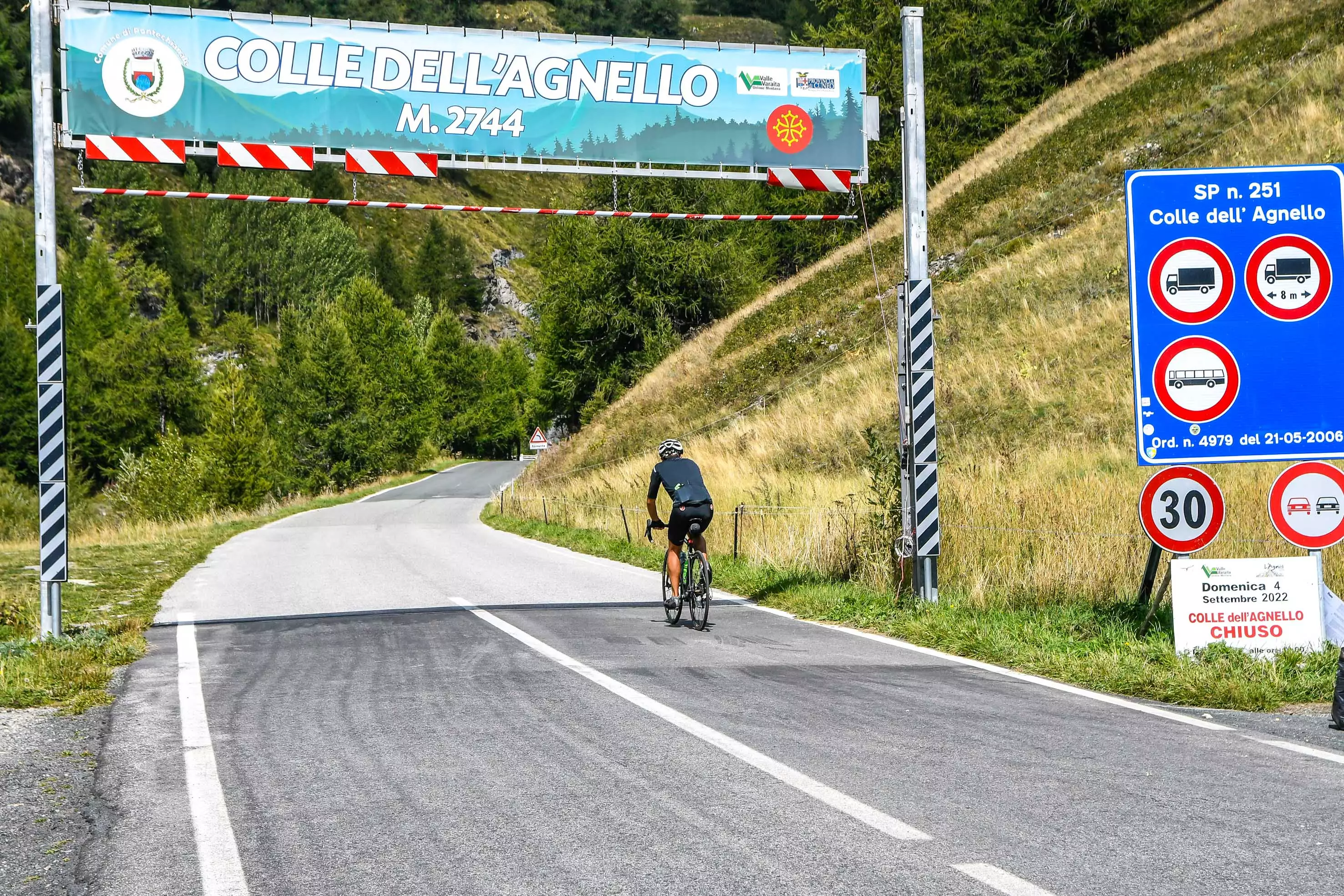 partenza strada colle